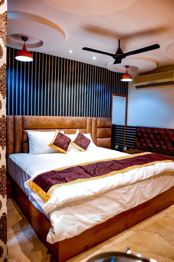 Hotel Joylife- Chottu Ram Chowk Rohtak Haryana Экстерьер фото